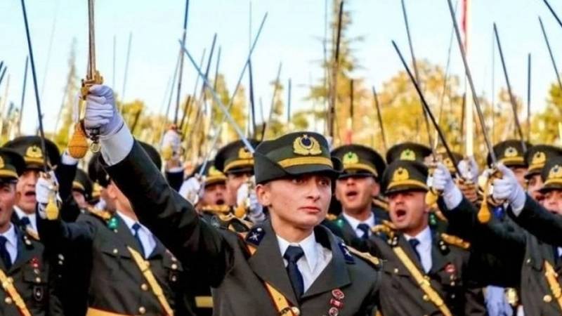 Teğmenlerin komutanı Binbaşı S.İ. görevden alınmış | Bu mesajla veda etti: Bilmiyordum, bilseydim yine yapardım